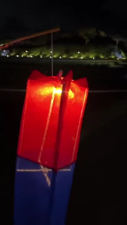 청사초롱과 경주의 밤 풍경을 담은 움직이는 이미지